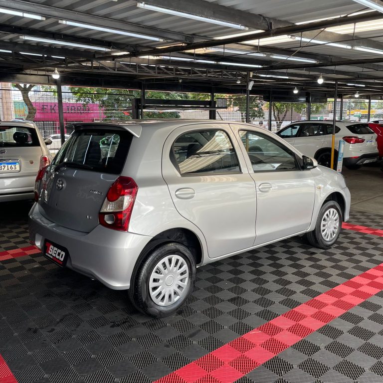 TOYOTA ETIOS X 1.3