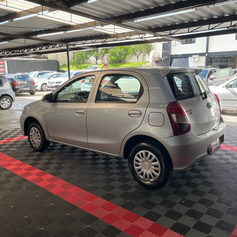 TOYOTA ETIOS X 1.3