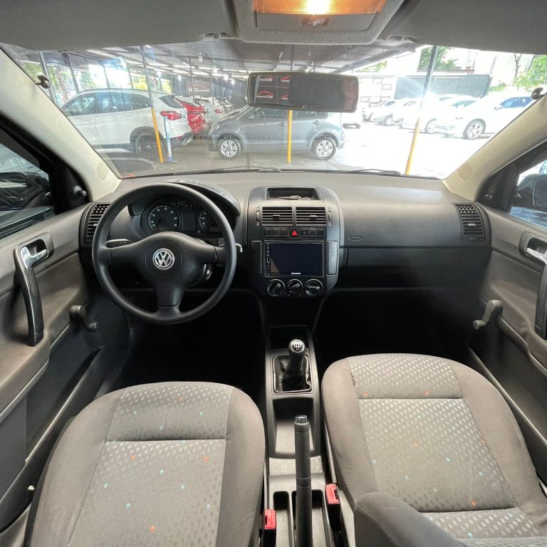 VOLKSWAGEN POLO 1.6 MI