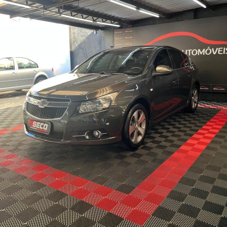 CHEVROLET CRUZE LT 1.8