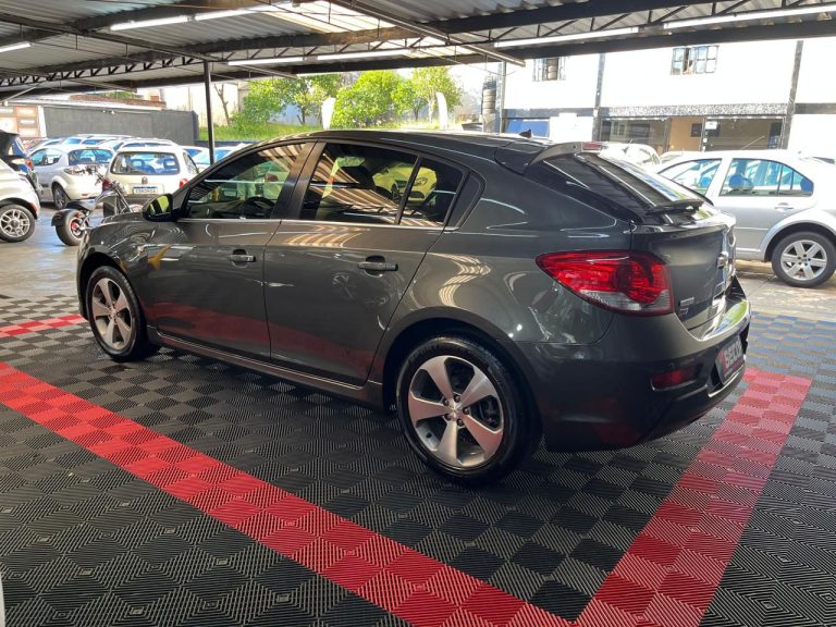 CHEVROLET CRUZE LT 1.8