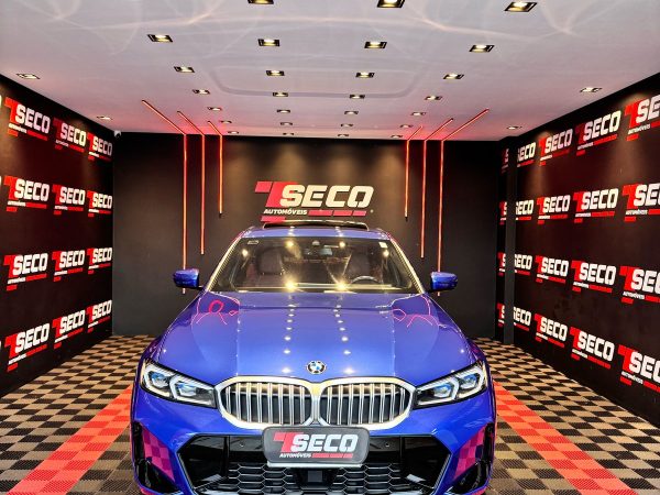 BMW 320i M SPORT