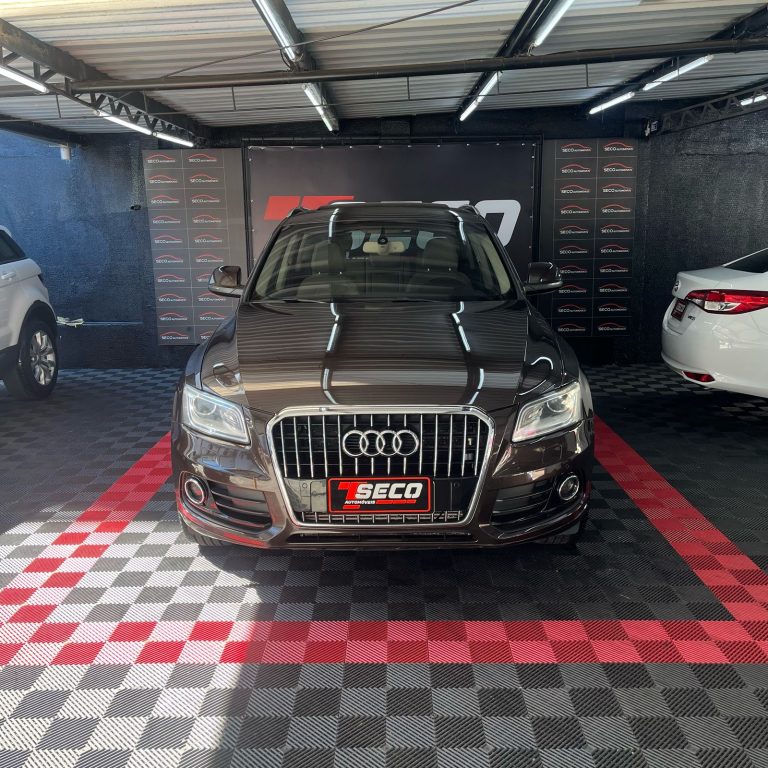 AUDI Q5 2.0 TB TFSI AUDI Q5 2.0 TB TFSI