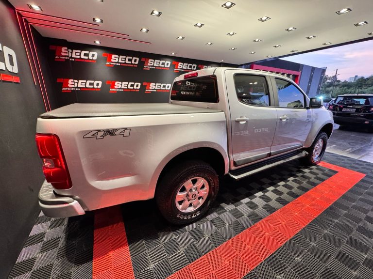 CHEVROLET S10 LT 2.5 4×4 CHEVROLET S10 LT 2.5 4×4