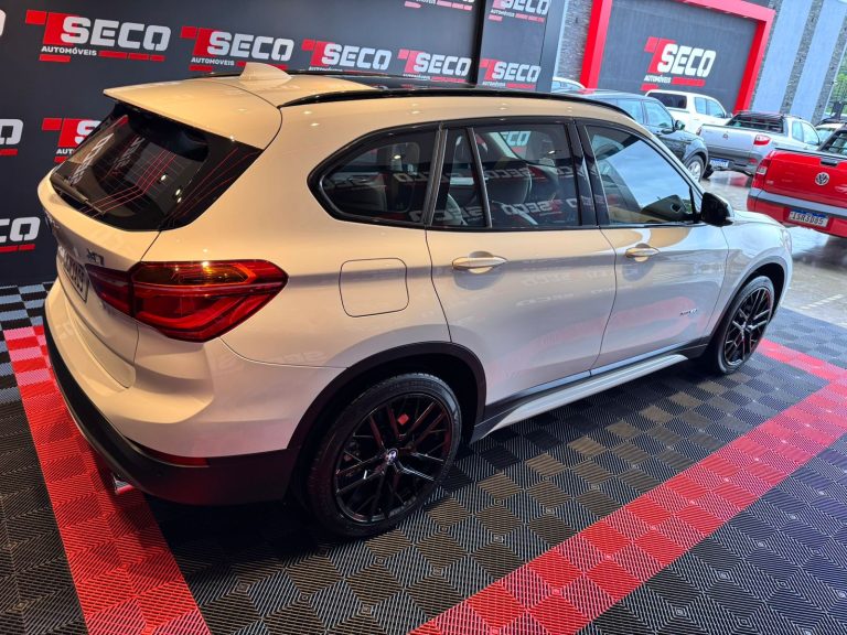 BMW X1 DRIVE 25i