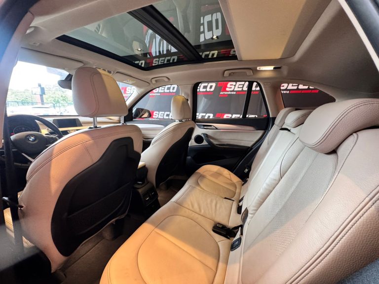 BMW X1 DRIVE 25i