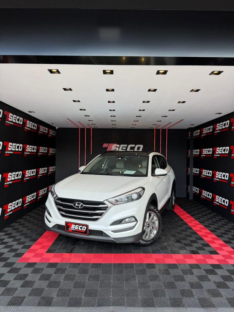 HYUNDAI TUCSON GLS 1.6 TB HYUNDAI TUCSON GLS 1.6 TB