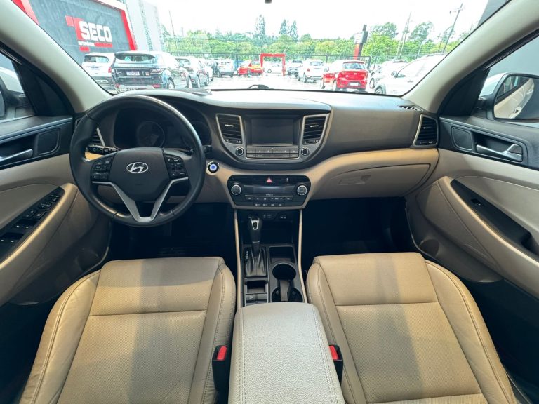 HYUNDAI TUCSON GLS 1.6 TB HYUNDAI TUCSON GLS 1.6 TB