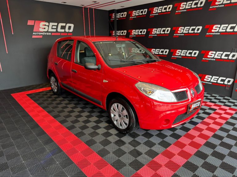 RENAULT SANDERO 1.6 RENAULT SANDERO 1.6
