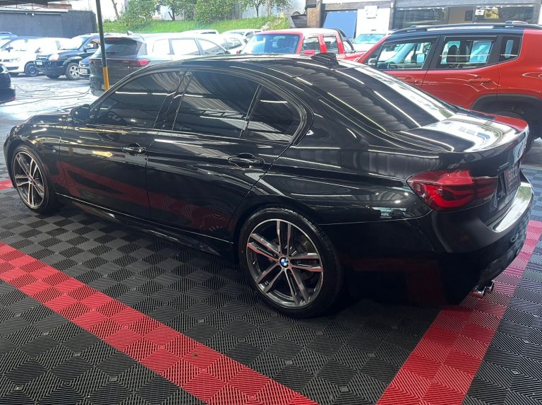 BMW 328i M SPORT 2.0 BMW 328i M SPORT 2.0
