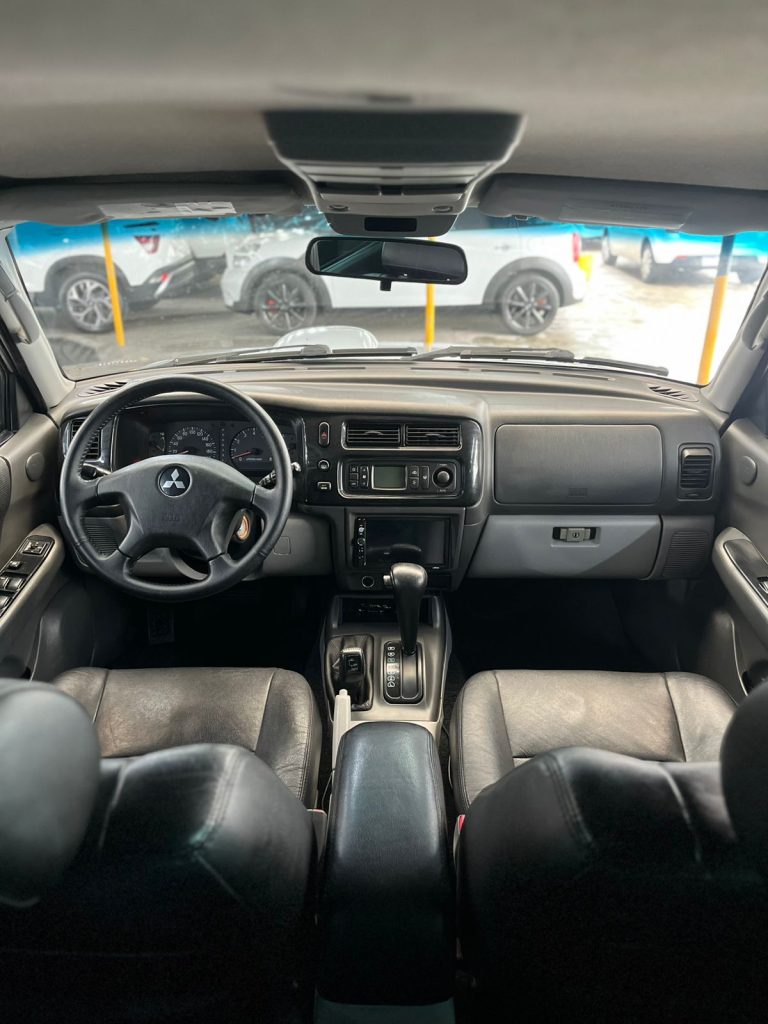 MITSUBISHI PAJERO SPORT 3.5 V6 4×4 MITSUBISHI PAJERO SPORT 3.5 V6 4×4